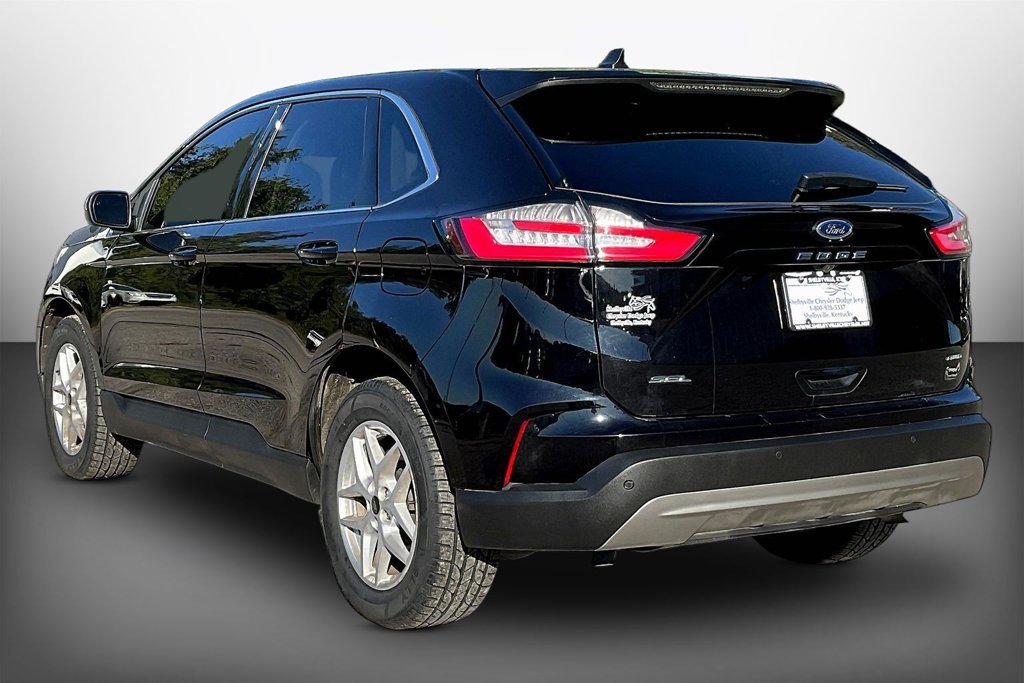 Used 2024 Ford Edge SEL w/ Convenience Package AWD/4WD image 4