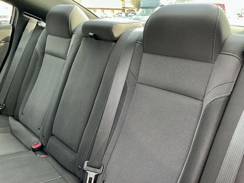 Used 2018 Dodge Charger SXT Plus w/ Blacktop Package image 27