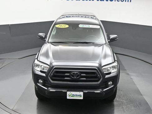 Used 2021 Toyota Tacoma SR5 w/ Technology Package AWD/4WD image 25
