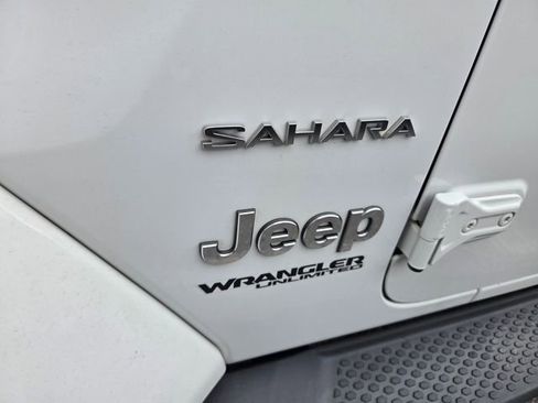 Certified 2020 Jeep Wrangler Unlimited Sahara w/ Cold Weather Group image 4
