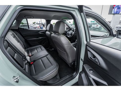 Used 2025 Chevrolet Trax ACTIV w/ Driver Confidence Package image 24