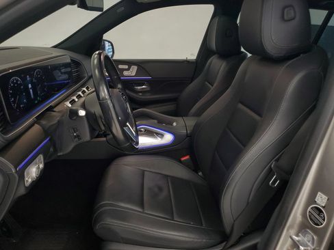 Used 2020 Mercedes-Benz GLS 450 4MATIC image 9