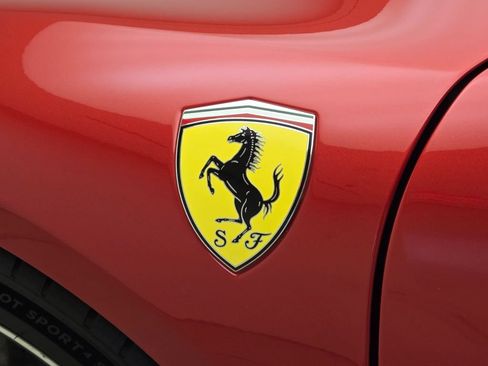 Used 2023 Ferrari 296 GTS RWD image 17