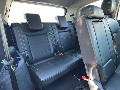 Used 2023 Volkswagen Atlas SEL image 27