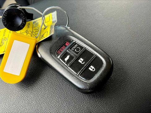 Used 2023 Honda HR-V EX-L image 15