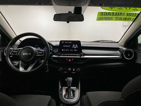 Used 2024 Kia Forte LXS image 22