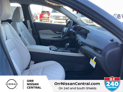 New 2026 Nissan Sentra SL w/ Floor Mat Package FWD image 11