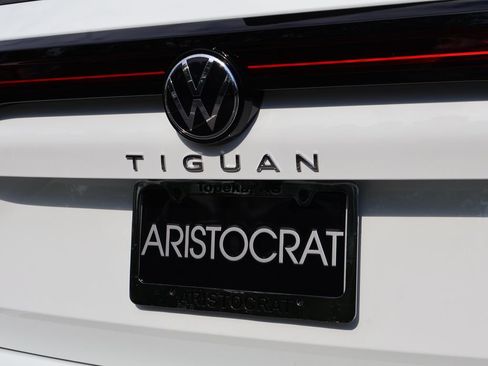 New 2026 Volkswagen Tiguan SE AWD/4WD image 8