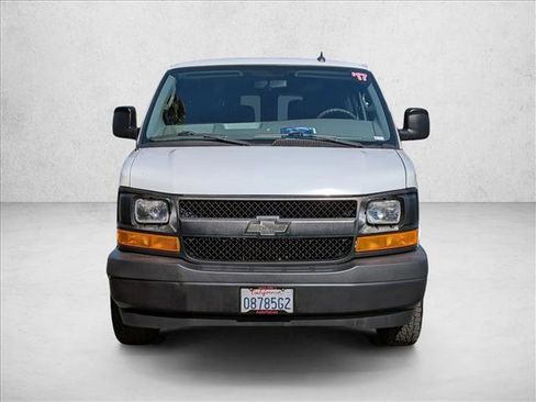 Used 2017 Chevrolet Express 2500 LS RWD image 2