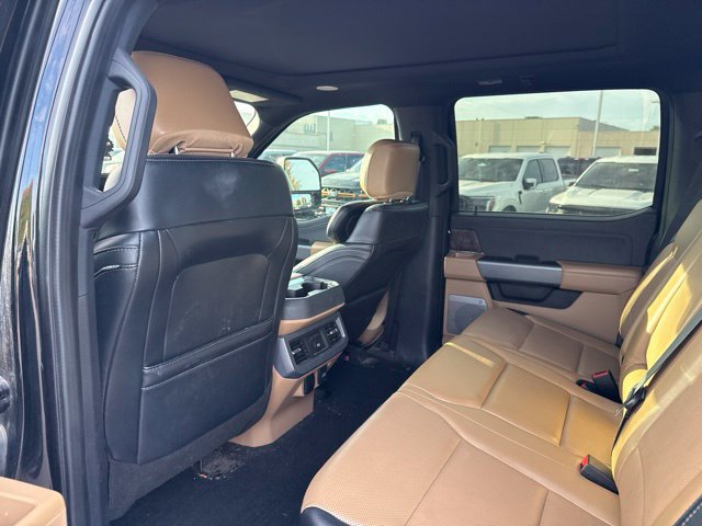 Used 2024 Ford F350 Lariat w/ Lariat Ultimate Package AWD/4WD image 23
