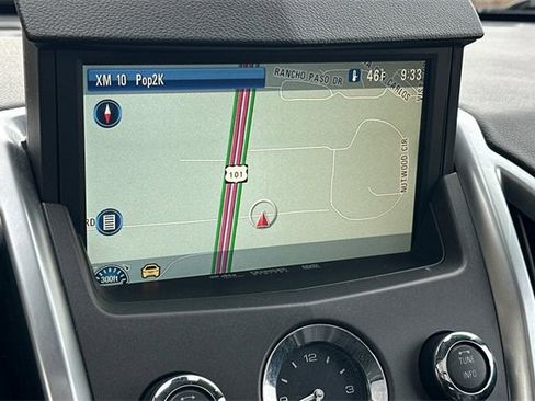 Used 2012 Cadillac SRX Luxury image 22