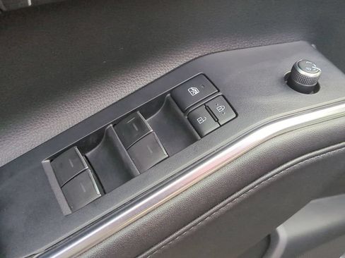 Used 2020 Toyota Highlander Platinum AWD/4WD image 12