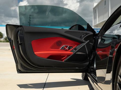 Used 2018 Audi R8 V10 RWD image 29