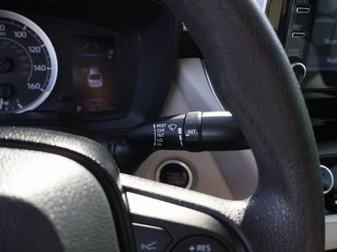 Used 2020 Toyota Corolla LE w/ LE Convenience Package image 25