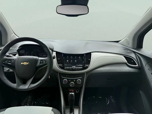 Used 2020 Chevrolet Trax LS w/ Tint and Cruise Package FWD image 40