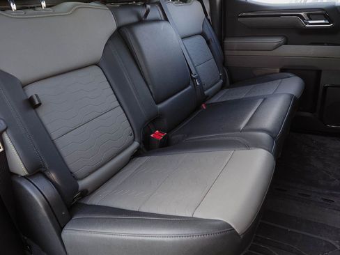 Used 2022 Chevrolet Silverado 1500 ZR2 w/ Technology Package AWD/4WD image 29