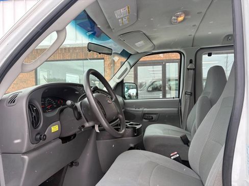 Used 2007 Ford E-350 and Econoline 350 XLT image 9