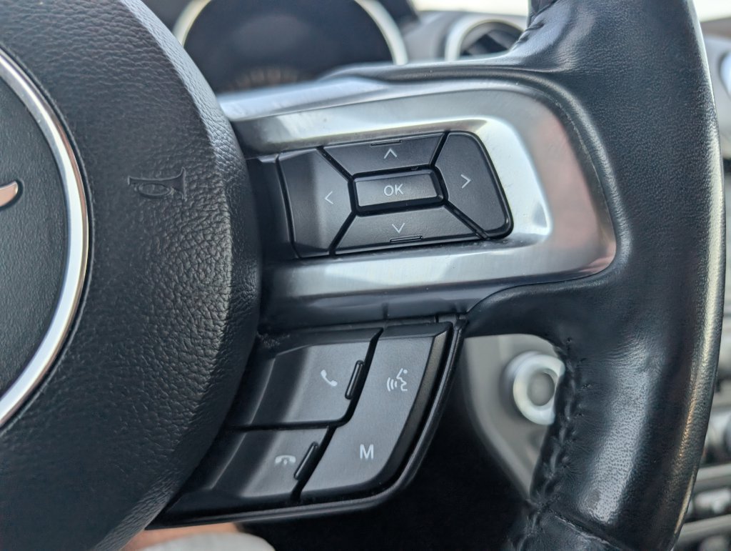 Used 2018 Ford Mustang Coupe RWD image 15