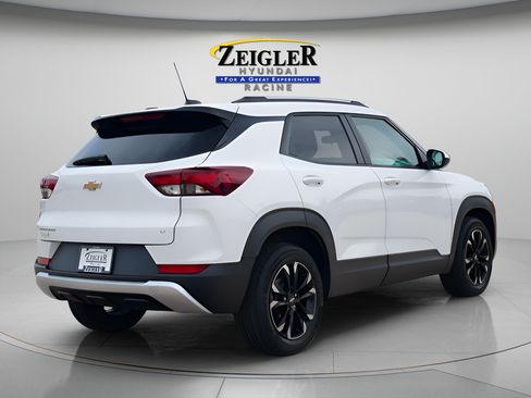 Used 2023 Chevrolet TrailBlazer LT FWD image 7