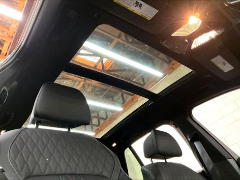 Used 2025 BMW X5 xDrive50e w/ Premium Package image 24