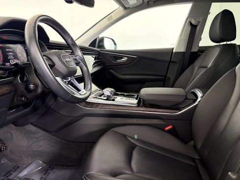 Certified 2022 Audi Q8 Premium Plus image 5