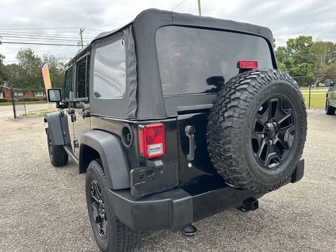 Used 2015 Jeep Wrangler Unlimited Sport image 16