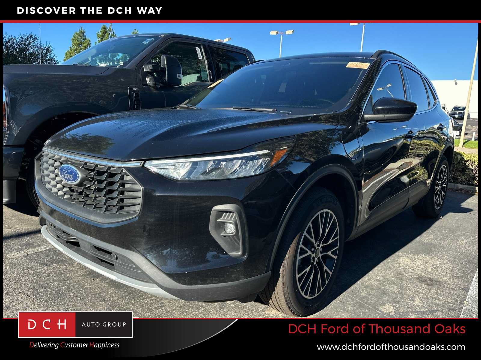 Used 2025 Ford Escape SE FWD image 1