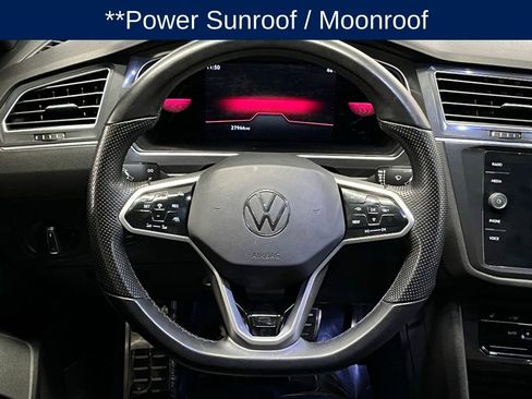 Used 2023 Volkswagen Tiguan SE R-Line image 9