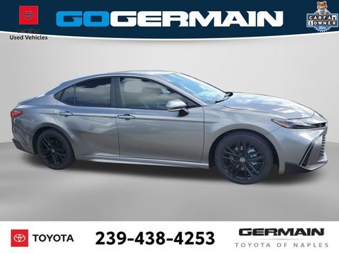 Used 2026 Toyota Camry SE w/ Multimedia Upgrade Package FWD image 5