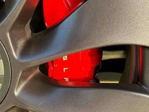 Used 2024 Tesla Model Y Performance AWD/4WD image 32