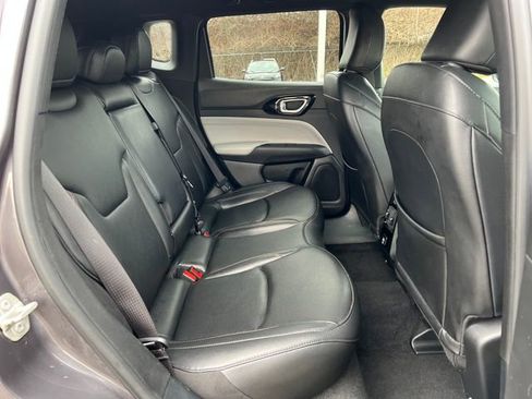 Used 2024 Jeep Compass Limited image 14