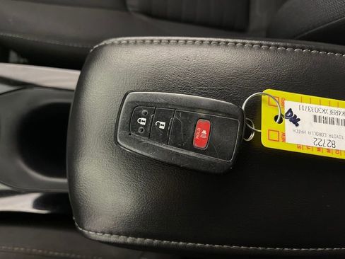 Used 2019 Toyota Corolla Hatchback image 24
