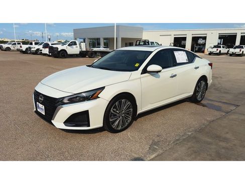 Used 2023 Nissan Altima 2.5 SL image 4