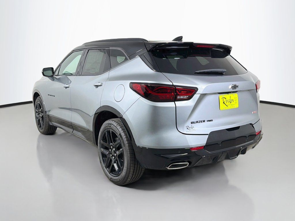 New 2026 Chevrolet Blazer RS w/ LPO, Floor Liner Package AWD/4WD image 7