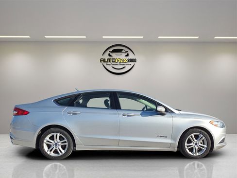 Used 2018 Ford Fusion S image 8