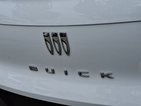 Used 2024 Buick Envista Preferred w/ Convenience I Package FWD image 29