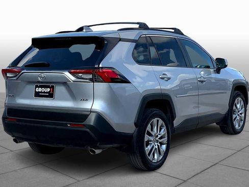Used 2022 Toyota RAV4 XLE Premium FWD image 13