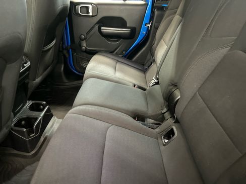 Used 2020 Jeep Gladiator Sport AWD/4WD image 5