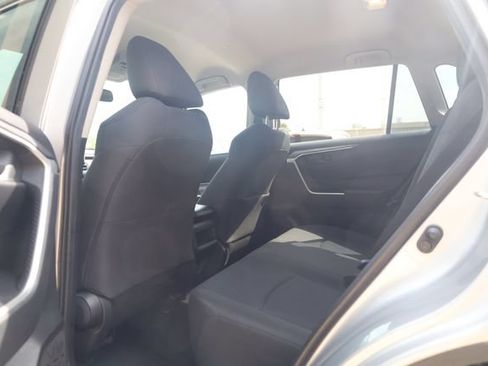 Used 2020 Toyota RAV4 LE w/ Carpet Mat Package FWD image 22