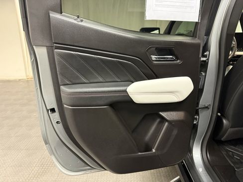 Used 2024 GMC Canyon AT4X w/ AT4X AEV Edition image 21