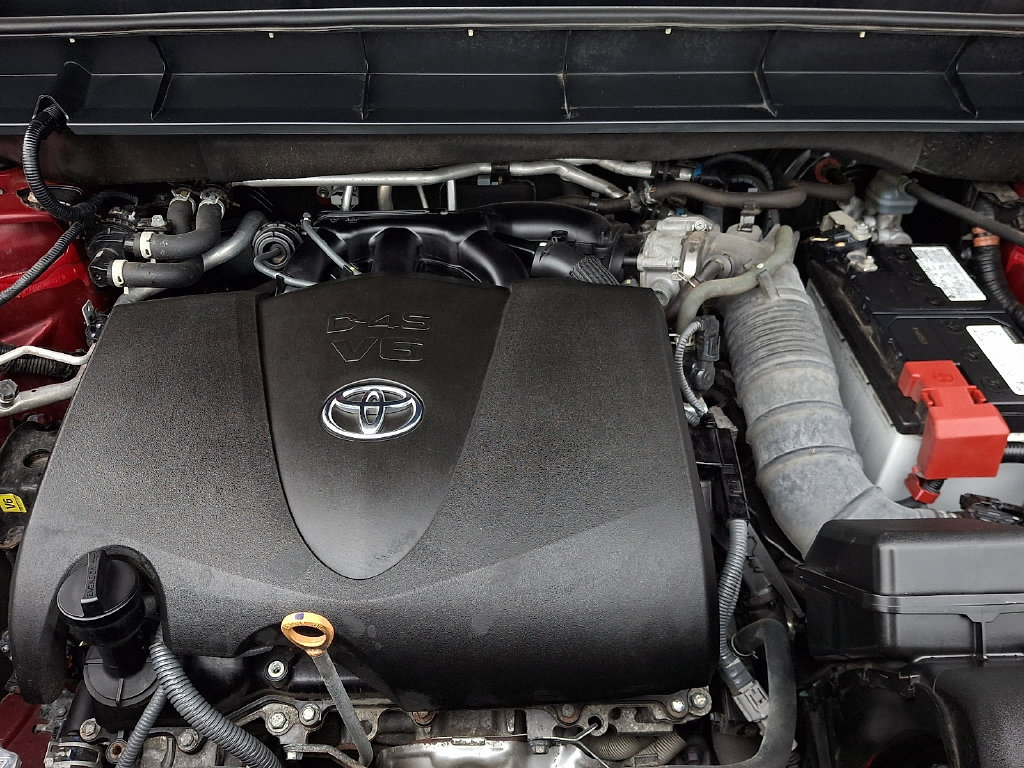 Used 2021 Toyota Highlander XLE AWD/4WD image 31