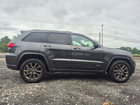 Used 2016 Jeep Grand Cherokee Limited 75th Anniversary AWD/4WD image 4