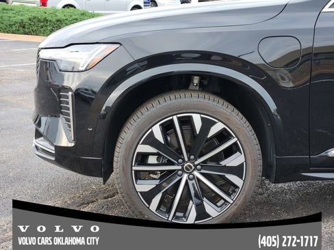New 2025 Volvo XC90 T8 Plus w/ Protection Package Premier image 6