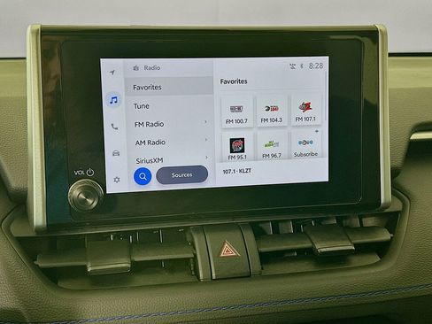 Used 2024 Toyota RAV4 SE w/ Convenience Package image 15