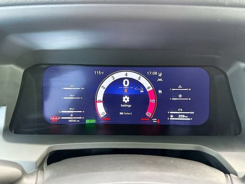 Used 2025 Toyota Tacoma Limited AWD/4WD image 34