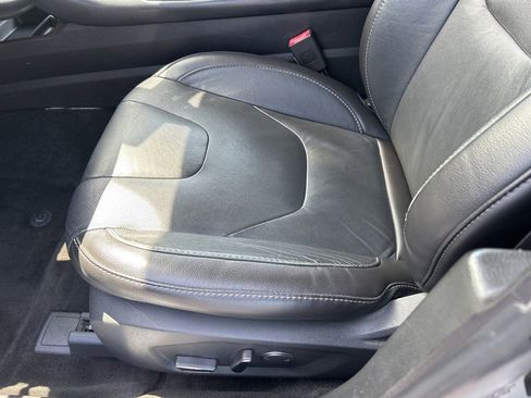 Used 2013 Ford Fusion Titanium w/ Titanium Driver Assist Pkg FWD image 17