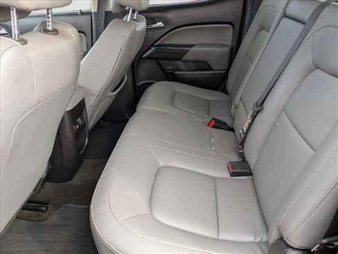 Used 2015 Chevrolet Colorado LT w/ Luxury Package image 16