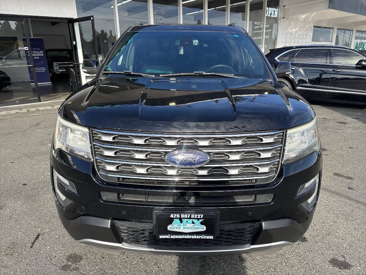 Used 2016 Ford Explorer Limited w/ Equipment Group 301A AWD/4WD image 13