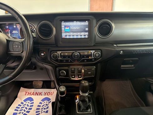 Used 2022 Jeep Wrangler Willys image 28