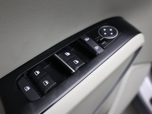 Used 2021 Kia Soul LX FWD image 14